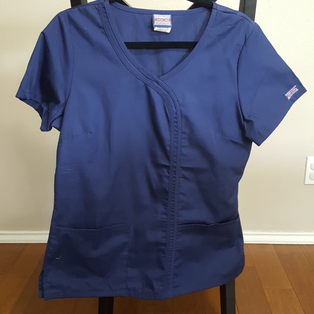 Cherokee Scrub Top